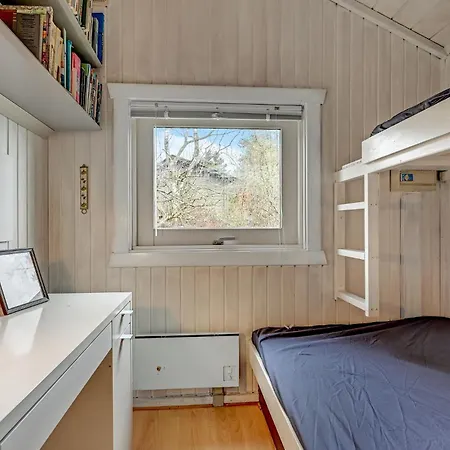 Feriehus 4 Bedroom Stunning In Grenaa